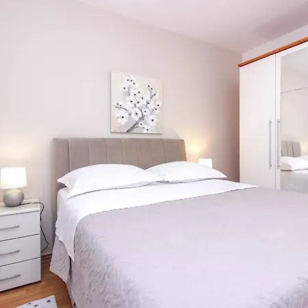 Pool House Luka Zadar