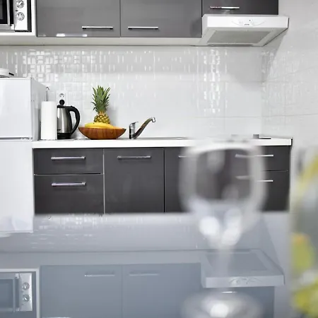 Апартаменты Pool House Luka