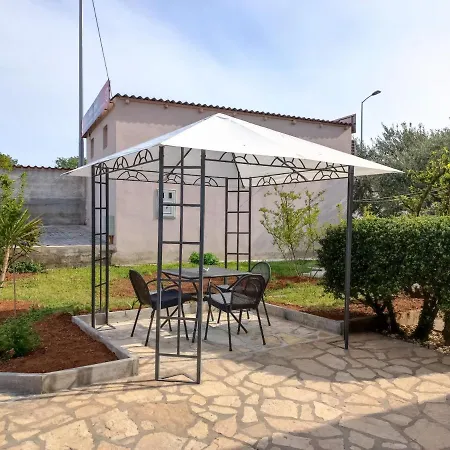 Апартаменты Pool House Luka Задар