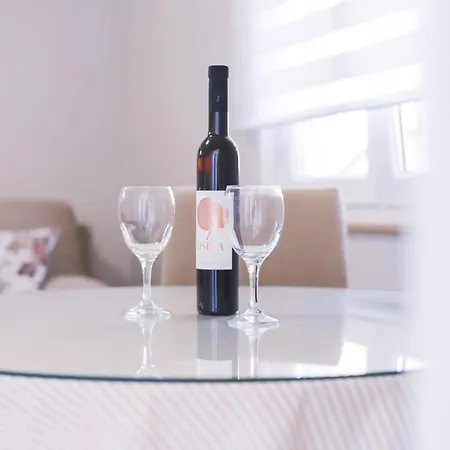 Апартаменты Pool House Luka *