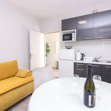 Apartmán Pool House Luka Zadar