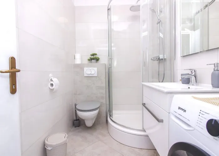 Appartamento Pool House Luka *